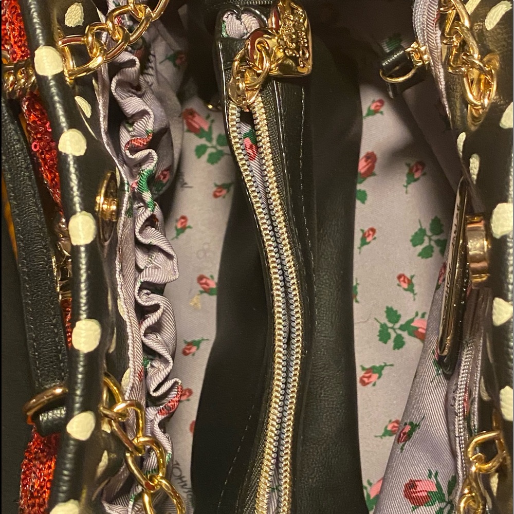 Betsey Johnson Black and White Purse - Picture 2 of 3